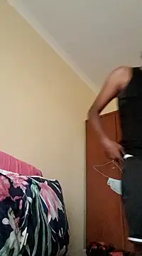 Gifttheskimaskboy online show from 12.25.24