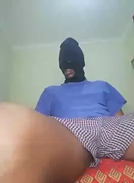 Gifttheskimaskboy online show from 10.06.25