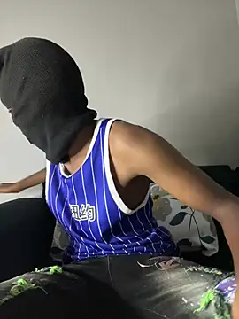 Gifttheskimaskboy online show from 03.28.26