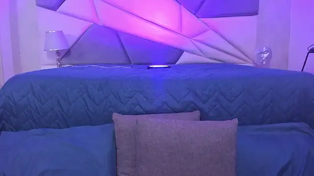 AnnyThompson  online show from 01.02.25