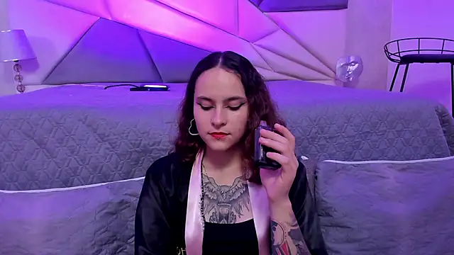 AnnyThompson  online show from 01.10.25