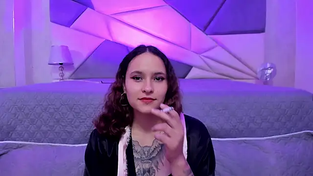 AnnyThompson  online show from 02.06.25