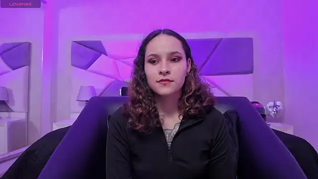 AnnyThompson  online show from 03.06.25