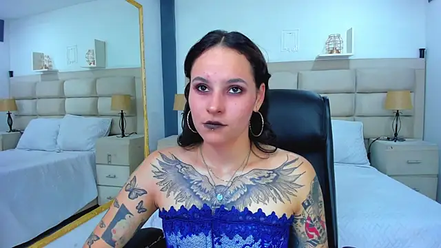 AnnyThompson  online show from 09.15.25