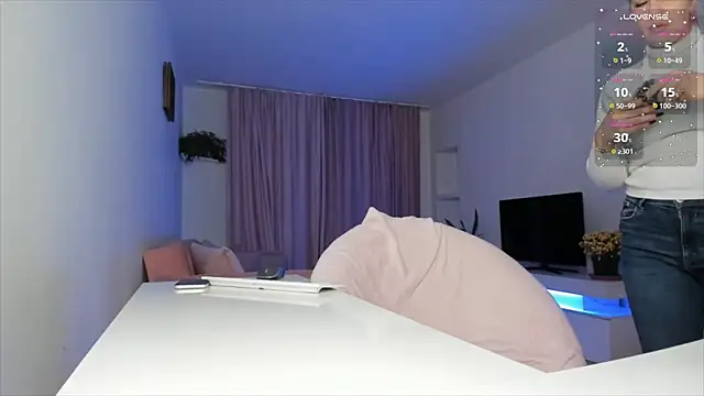 xqueenyasmine online show from 12.11.24