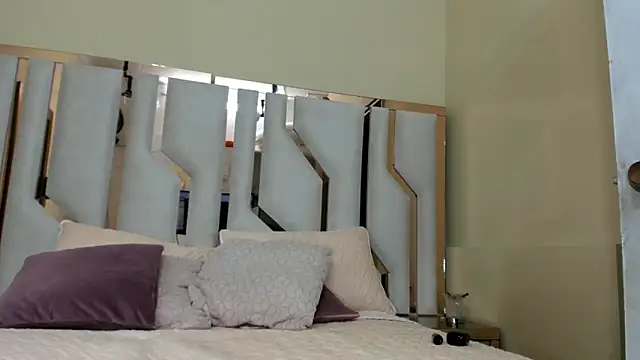 Snapshot of TifanyChill chatting on 01.09.25 TifanyChill online show from 01.09.25