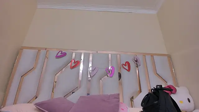 Snapshot of TifanyChill chatting on 02.22.25 TifanyChill online show from 02.22.25