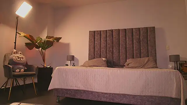 milaivanova online show from 03.22.26