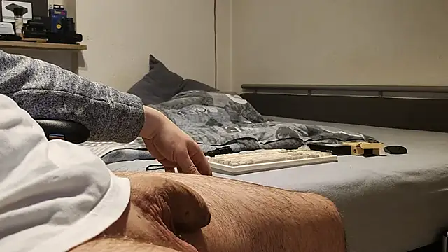 Alphapimmelchen online show from 01.12.25