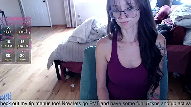 Snapshot of Plantbabeee chatting on 10.01.25 Plantbabeee online show from 10.01.25