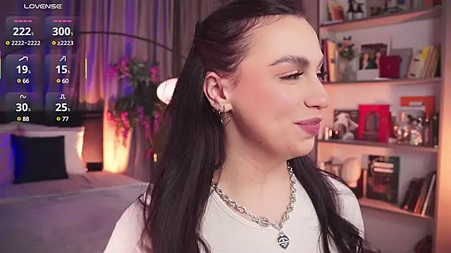 LunaNight online show from 02.04.25