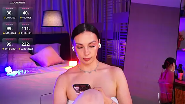 LunaNight online show from 03.17.26