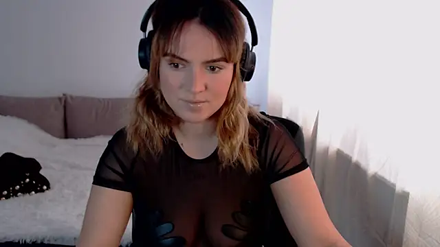 ChloeJewel1 online show from 04.04.26