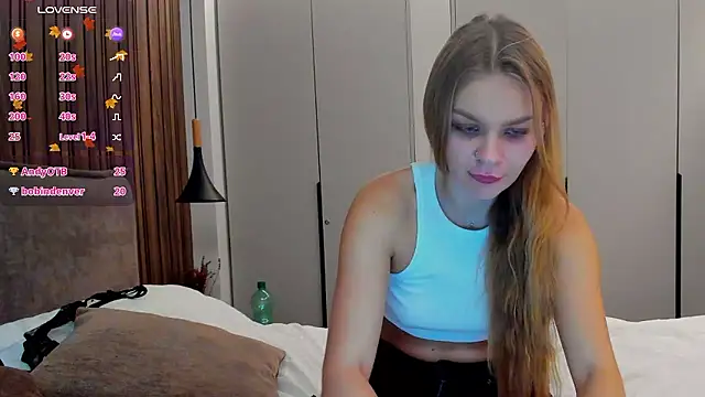 Molly sweetie online show from 10.13.25