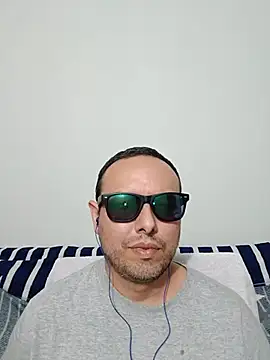 Snapshot of ElSunEagle chatting on 07.04.26 ElSunEagle online show from 07.04.26