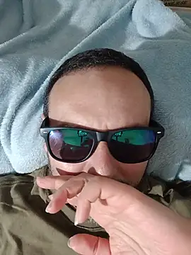 Snapshot of ElSunEagle chatting on 07.16.26 ElSunEagle online show from 07.16.26