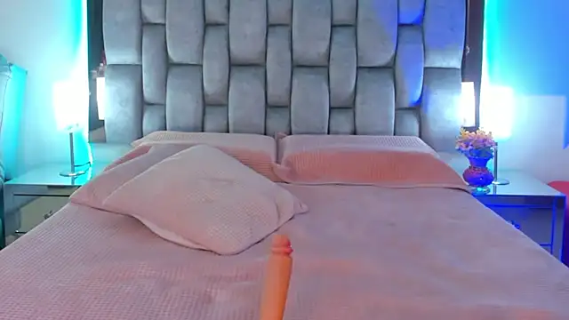 Snapshot of Abbye_blue01 chatting on 01.14.25 Abbye blue01 online show from 01.14.25