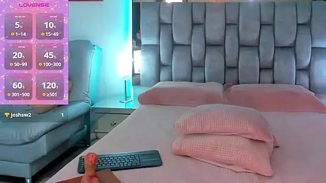 Snapshot of Abbye_blue01 chatting on 01.23.25 Abbye blue01 online show from 01.23.25