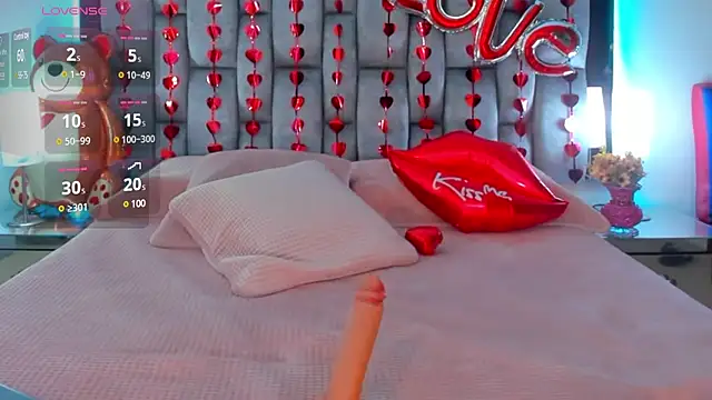 Snapshot of Abbye_blue01 chatting on 02.15.25 Abbye blue01 online show from 02.15.25