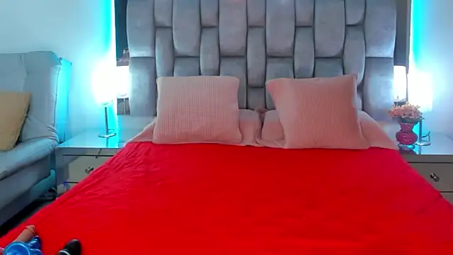 Snapshot of Abbye_blue01 chatting on 03.11.25 Abbye blue01 online show from 03.11.25