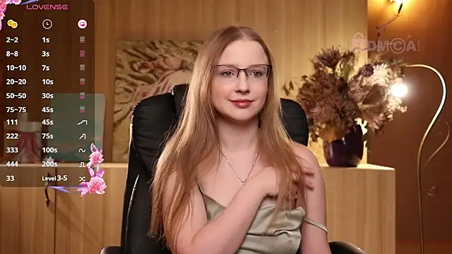 Snapshot of steffania- chatting on 03.07.25 steffania- online show from 03.07.25