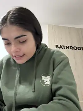 Snapshot of GiselOrtiz chatting on 02.14.25 GiselOrtiz online show from 02.14.25