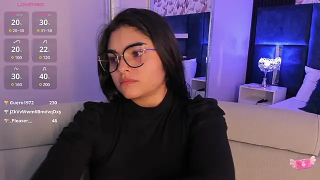 Snapshot of GiselOrtiz chatting on 03.09.25 GiselOrtiz online show from 03.09.25