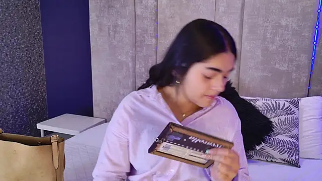 Snapshot of GiselOrtiz chatting on 09.20.25 GiselOrtiz online show from 09.20.25