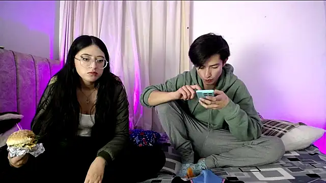 Snapshot of Pinkandyellowpokemon chatting on 12.19.25 Pinkandyellowpokemon online show from 12.19.25