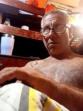 Pcsammy73 online show from 10.22.25