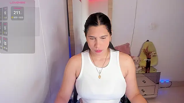 Snapshot of hellensexy chatting on 01.31.26 hellensexy online show from 01.31.26