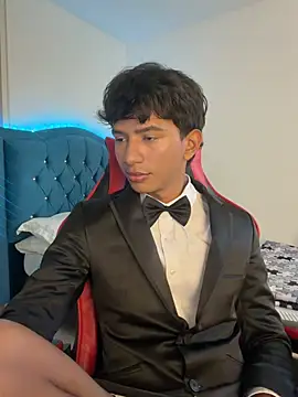 Leonarrrd 01 online show from 02.04.26