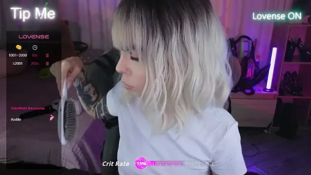 Kerry Kirk online show from 10.05.25