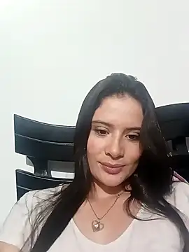 Snapshot of Zoe_Clark_ chatting on 02.07.25 Zoe Clark online show from 02.07.25