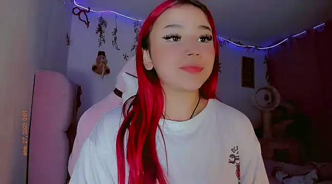 Snapshot of madisonx17 chatting on 01.27.25 madisonx17 online show from 01.27.25