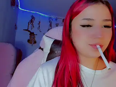 Snapshot of madisonx17 chatting on 02.05.25 madisonx17 online show from 02.05.25