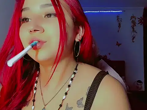 Snapshot of madisonx17 chatting on 09.26.25 madisonx17 online show from 09.26.25