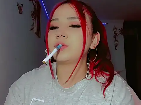 Snapshot of madisonx17 chatting on 10.07.25 madisonx17 online show from 10.07.25