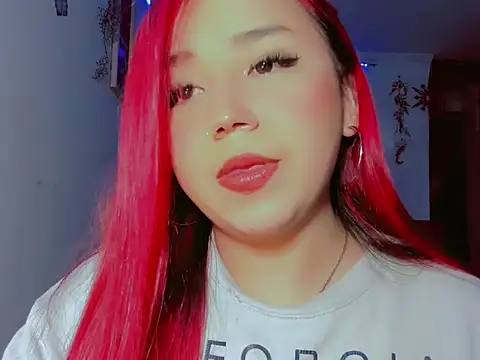 Snapshot of madisonx17 chatting on 10.21.25 madisonx17 online show from 10.21.25