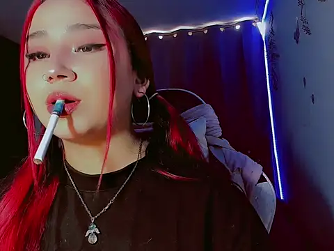 Snapshot of madisonx17 chatting on 11.09.25 madisonx17 online show from 11.09.25