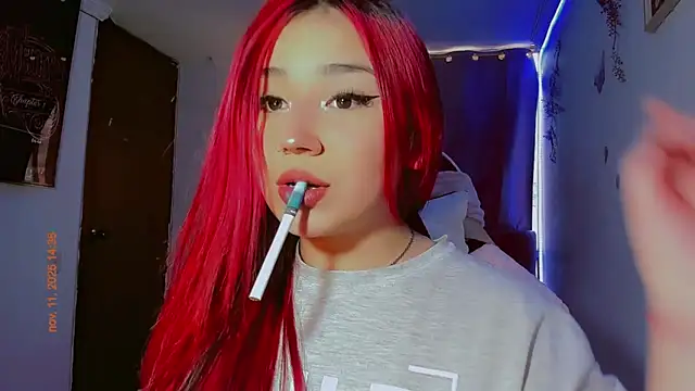 Snapshot of madisonx17 chatting on 11.11.25 madisonx17 online show from 11.11.25