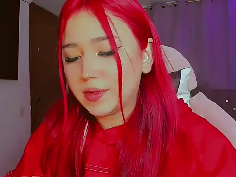 Snapshot of madisonx17 chatting on 11.29.25 madisonx17 online show from 11.29.25