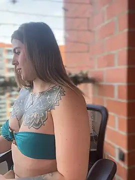 ValerieHilton online show from 01.11.25