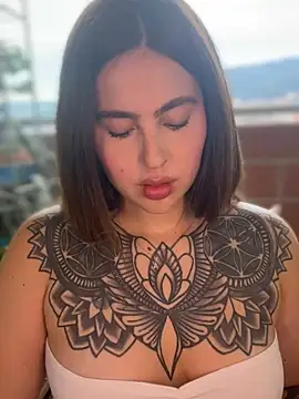 ValerieHilton online show from 01.31.25