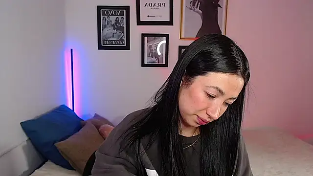 lilyy evanss online show from 01.31.25