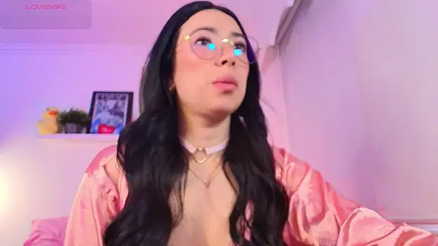 Snapshot of lilyy_evanss chatting on 02.24.26 lilyy evanss online show from 02.24.26