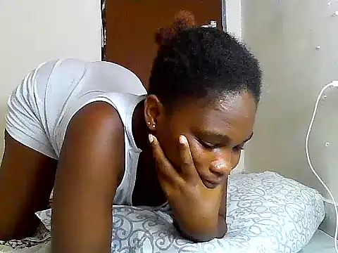 Snapshot of SexyKimberly23 chatting on 09.18.25 SexyKimberly23 online show from 09.18.25