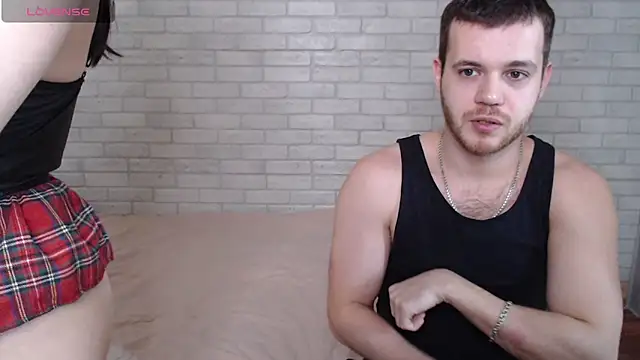 Snapshot of Fuckyoursecretary69 chatting on 04.18.26 Fuckyoursecretary69 online show from 04.18.26