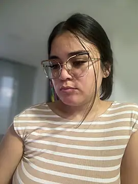 CamilaSofiia online show from 06.04.26
