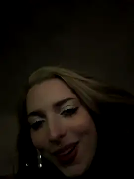 LoraaDoll online show from 11.11.25